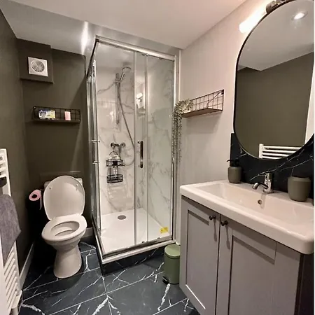 A Deux Pas Des Arenes De Lägenhet *